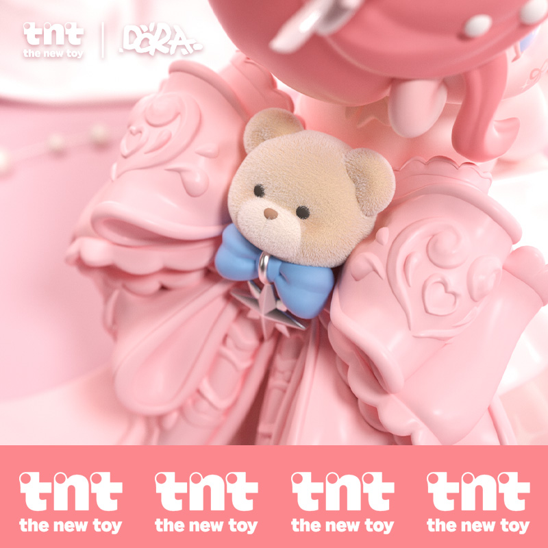 DORA Right on Time Figurine | Buy Blind Box & Figure - TNTSPACE